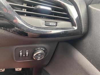 Used Vauxhall Corsa 2015 for sale - 78875824: Photo