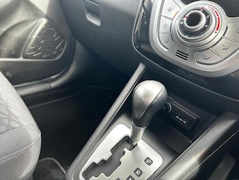 Used Hyundai Ix20 2013 for sale - 77760595: Photo