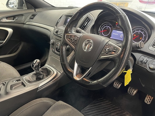 Used Vauxhall Insignia 2013 for sale - 76232399: Photo 10