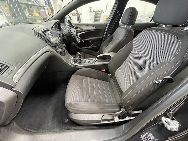Used Vauxhall Insignia 2013 for sale - 76232399: Photo 38