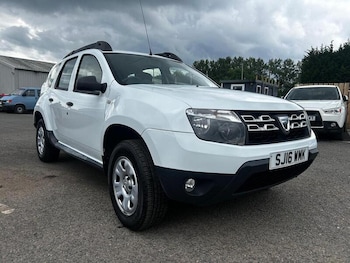 Used Dacia Duster 2016 for sale - 79019125: Photo