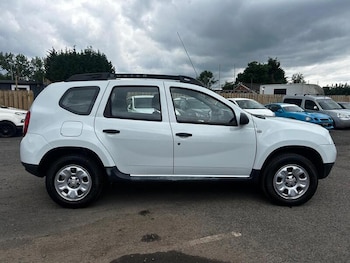 Used Dacia Duster 2016 for sale - 79019125: Photo
