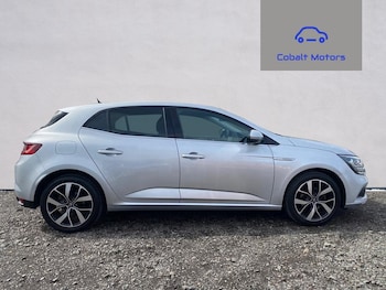 Used Renault Megane 2018 for sale - 79547108: Photo