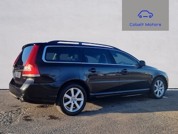 Used Volvo V70 2015 for sale - 76973986: Photo