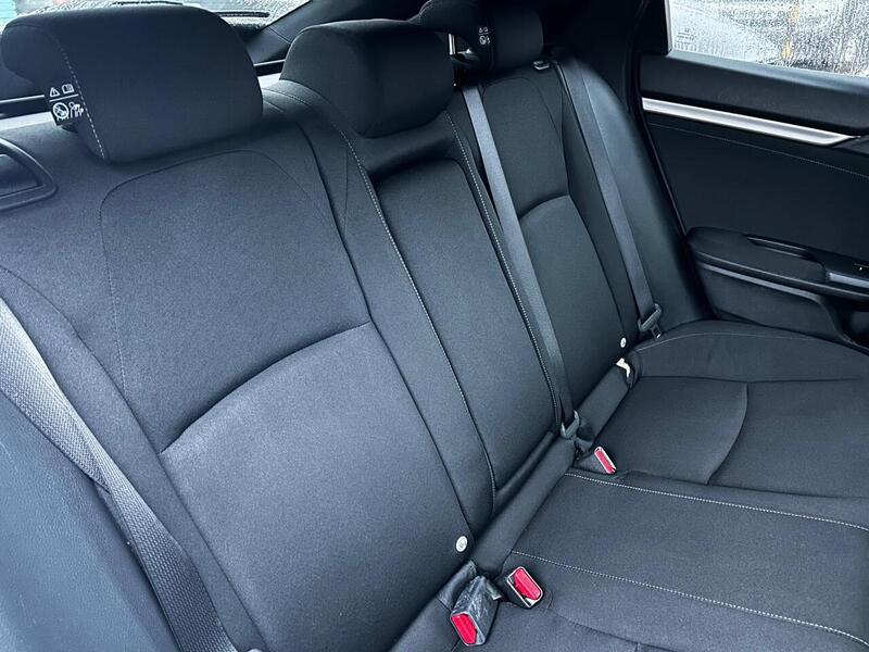 Used Honda Civic 2018 for sale - 77508147: Photo 18