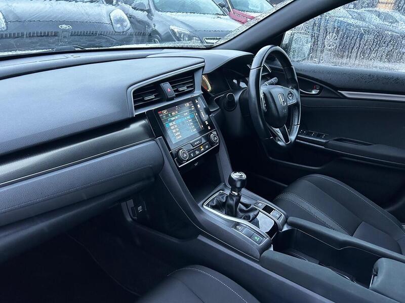 Used Honda Civic 2018 for sale - 77508147: Photo 9