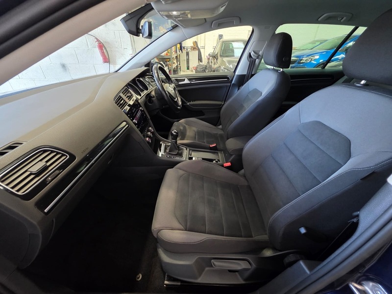 Used Volkswagen Golf 2017 for sale - 76047043: Photo 13
