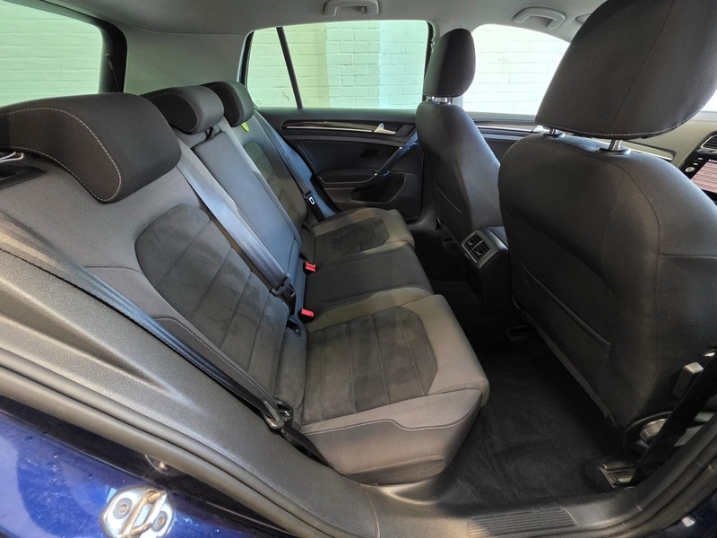 Used Volkswagen Golf 2017 for sale - 76047043: Photo 15