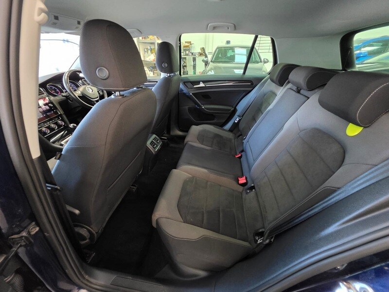 Used Volkswagen Golf 2017 for sale - 76047043: Photo 16