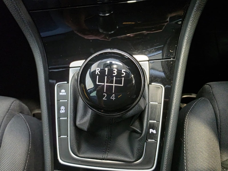 Used Volkswagen Golf 2017 for sale - 76047043: Photo 17