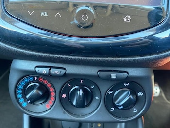 Used Vauxhall Corsa 2015 for sale - 78382976: Photo