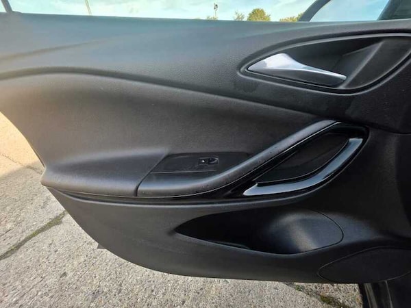 Used Vauxhall Astra 2015 for sale - 76210987: Photo 19