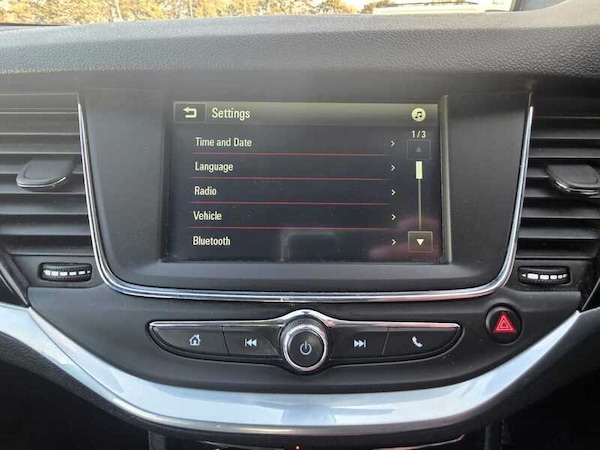 Used Vauxhall Astra 2015 for sale - 76210987: Photo 28