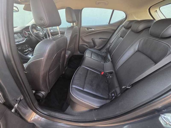 Used Vauxhall Astra 2015 for sale - 76210987: Photo 9