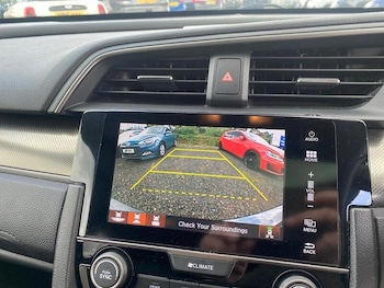 Used Honda Civic 2019 for sale - 79381080: Photo