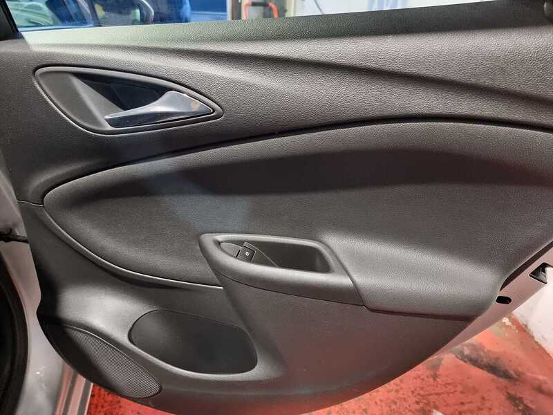 Used Vauxhall Astra 2018 for sale - 77272365: Photo 35
