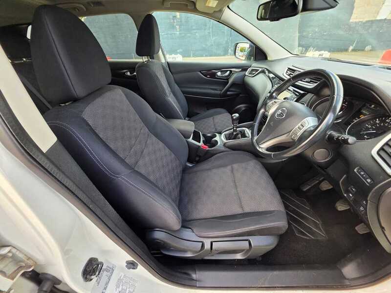 Used Nissan Qashqai 2015 for sale - 76224127: Photo 15