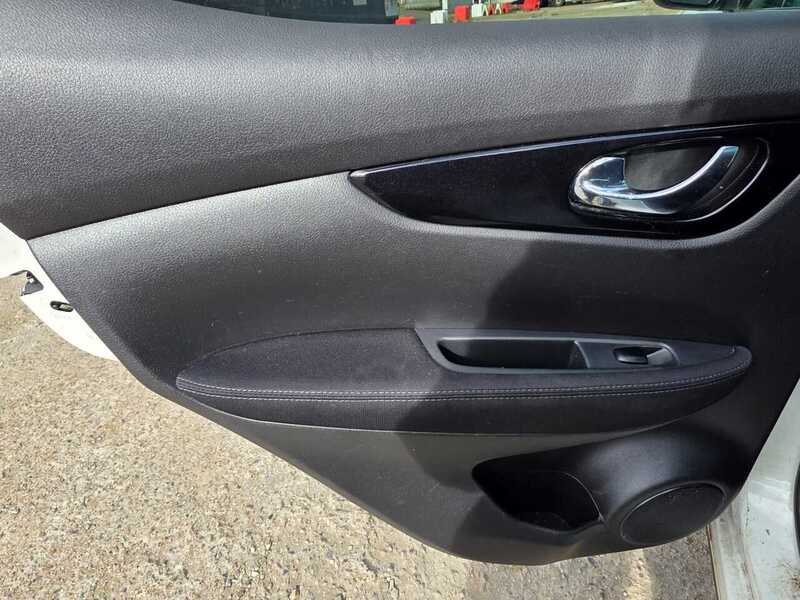Used Nissan Qashqai 2015 for sale - 76224127: Photo 19