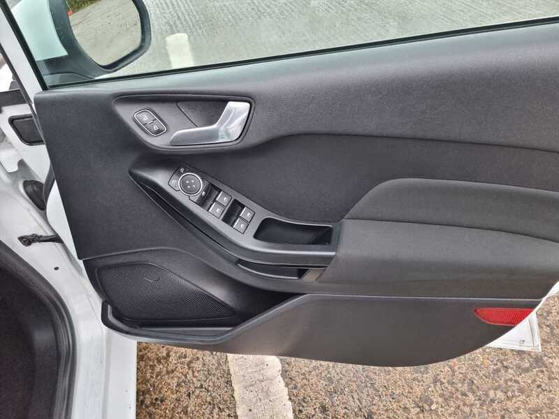 Used Ford Fiesta 2019 for sale - 76362709: Photo 16