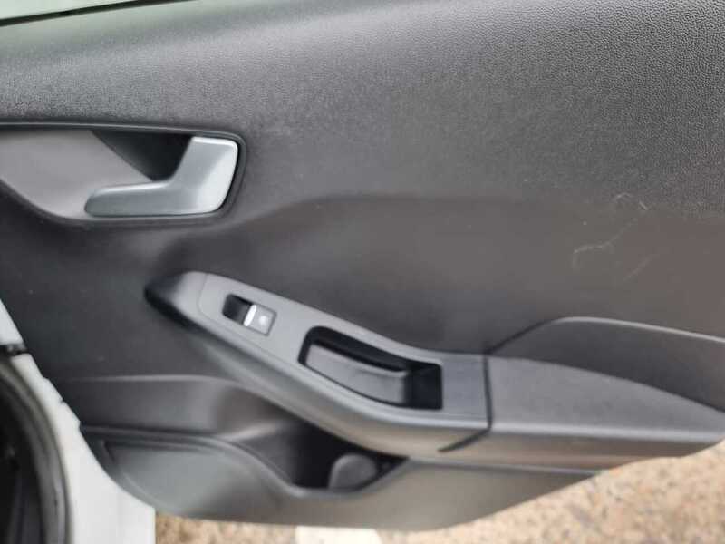 Used Ford Fiesta 2019 for sale - 76362709: Photo 20