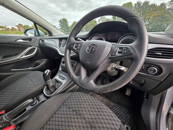 Used Vauxhall Astra 2018 for sale - 76256865: Photo 10