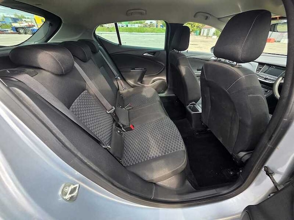 Used Vauxhall Astra 2018 for sale - 76256865: Photo 17