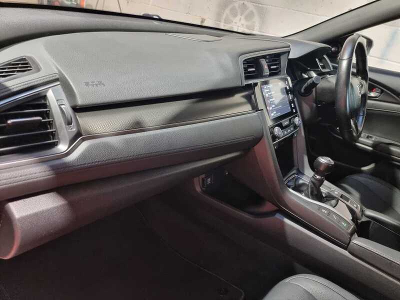 Used Honda Civic 2018 for sale - 76821340: Photo 11