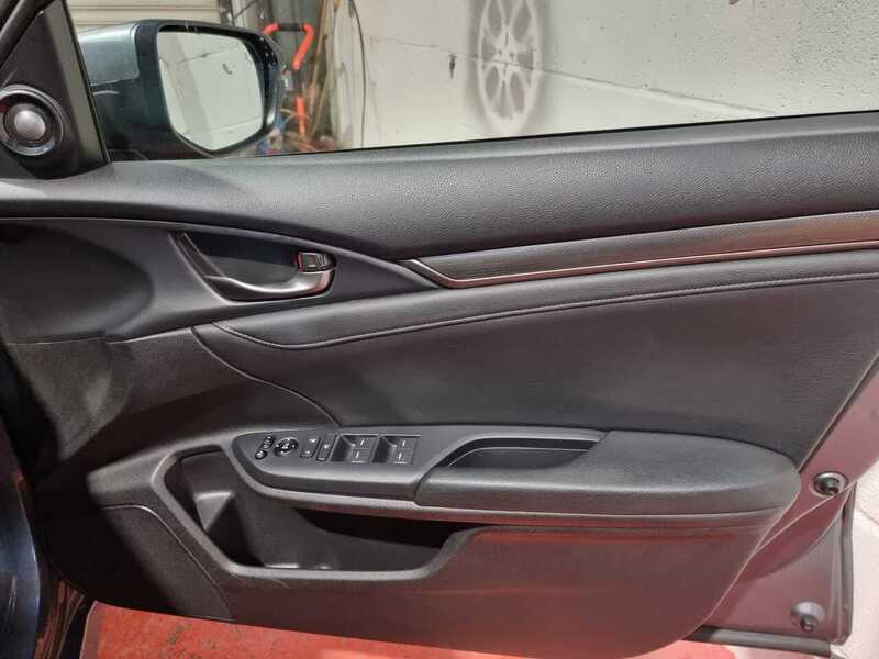 Used Honda Civic 2018 for sale - 76821340: Photo 29