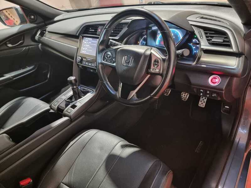 Used Honda Civic 2018 for sale - 76821340: Photo 9