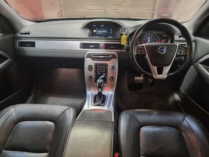 Used Volvo V70 2015 for sale - 77213052: Photo 11