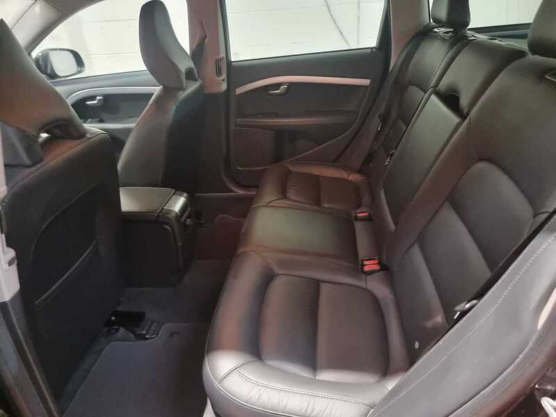 Used Volvo V70 2015 for sale - 77213052: Photo 28