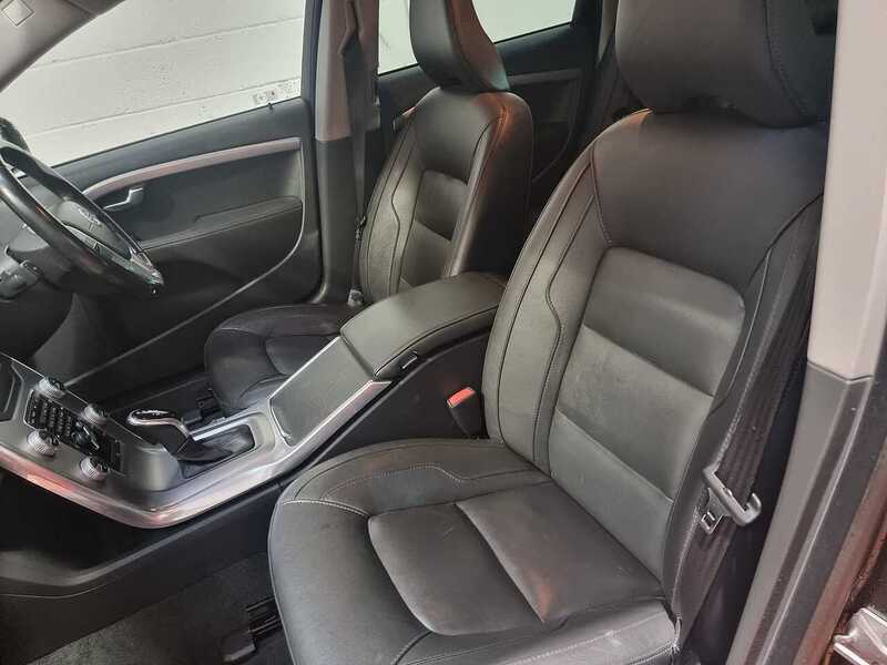 Used Volvo V70 2015 for sale - 77213052: Photo 29