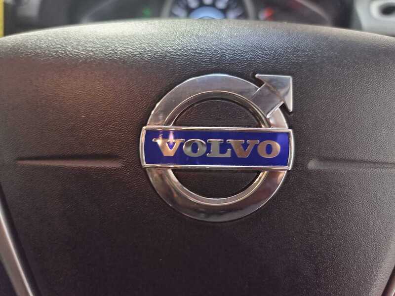 Used Volvo V70 2015 for sale - 77213052: Photo 31