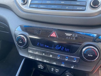 Used Hyundai TUCSON 2018 for sale - 78620227: Photo