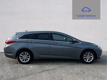Used Hyundai i40 2017 for sale - 77947035: Photo