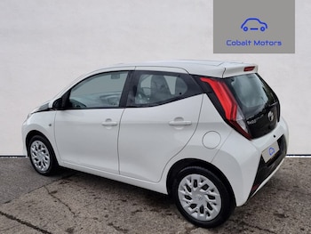 Used Toyota AYGO 2019 for sale - 76430543: Photo