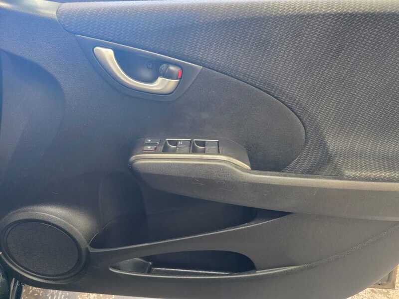 Used Honda Jazz 2014 for sale - 76065059: Photo 44