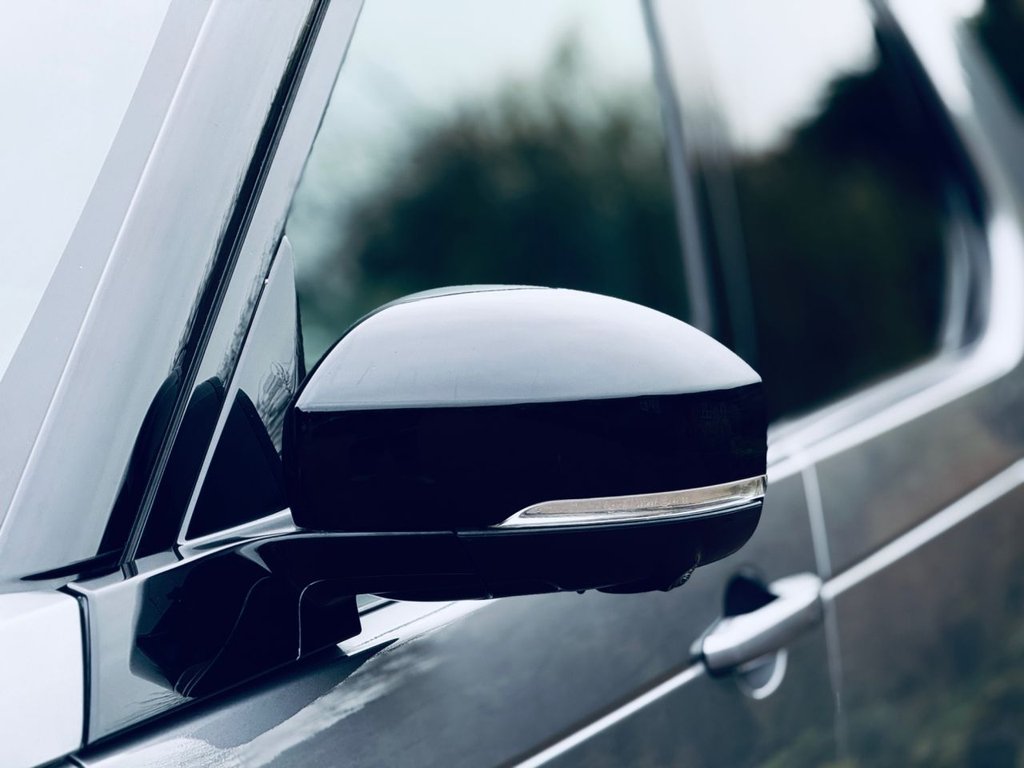 Used Land Rover Discovery 2022 for sale - 78017004: Photo 16