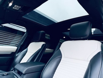 Used Land Rover Discovery 2022 for sale - 78017004: Photo