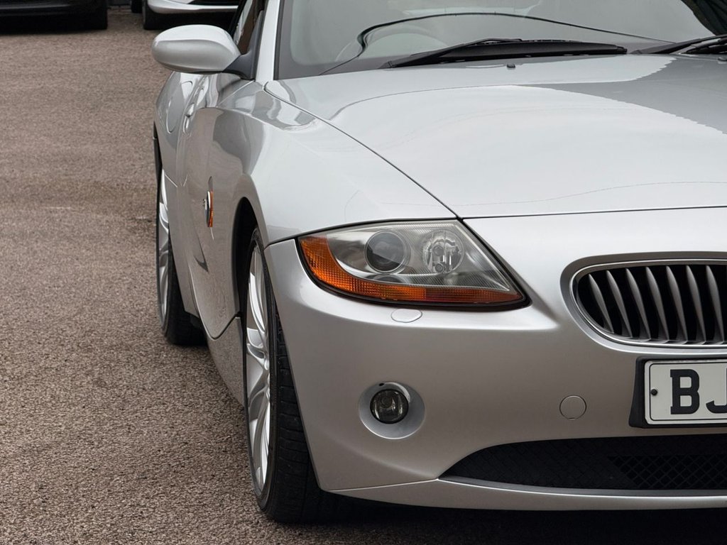 Used BMW Z4 2004 for sale - 78102841: Photo 32