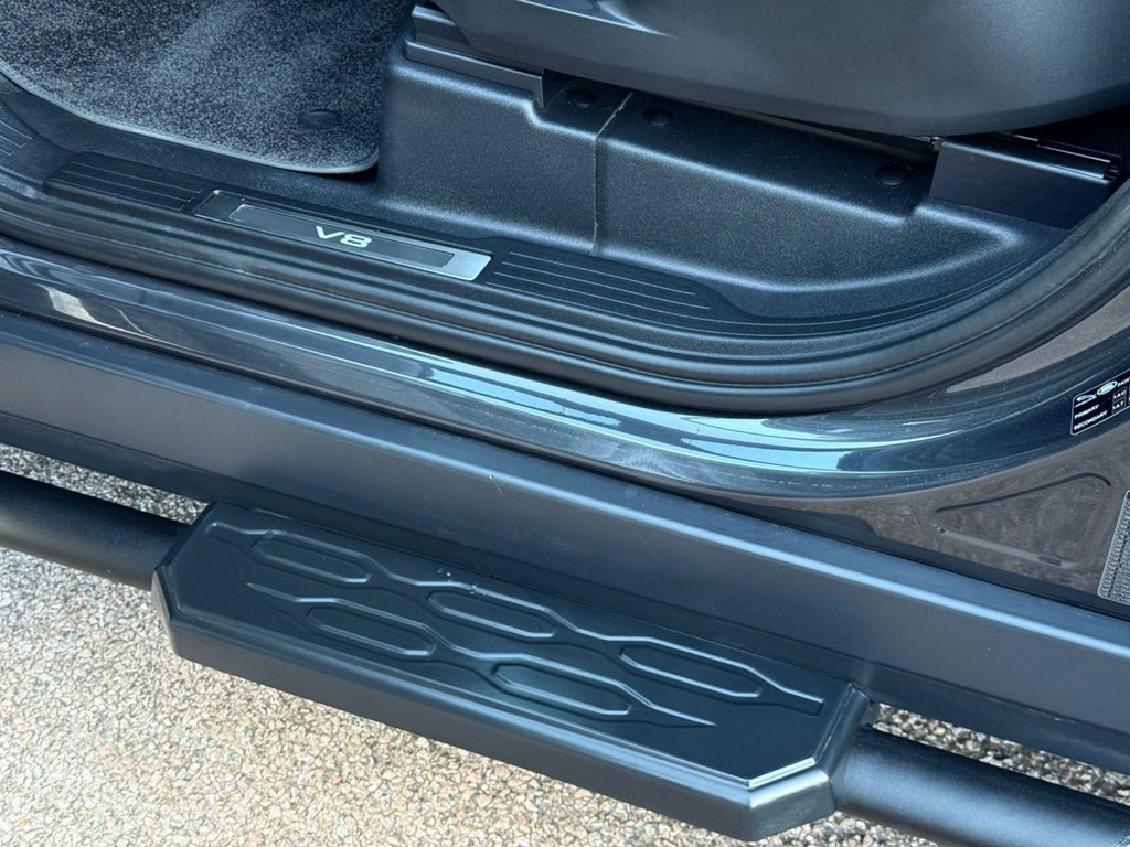 Used Land Rover Defender 2021 for sale - 78016835: Photo 11