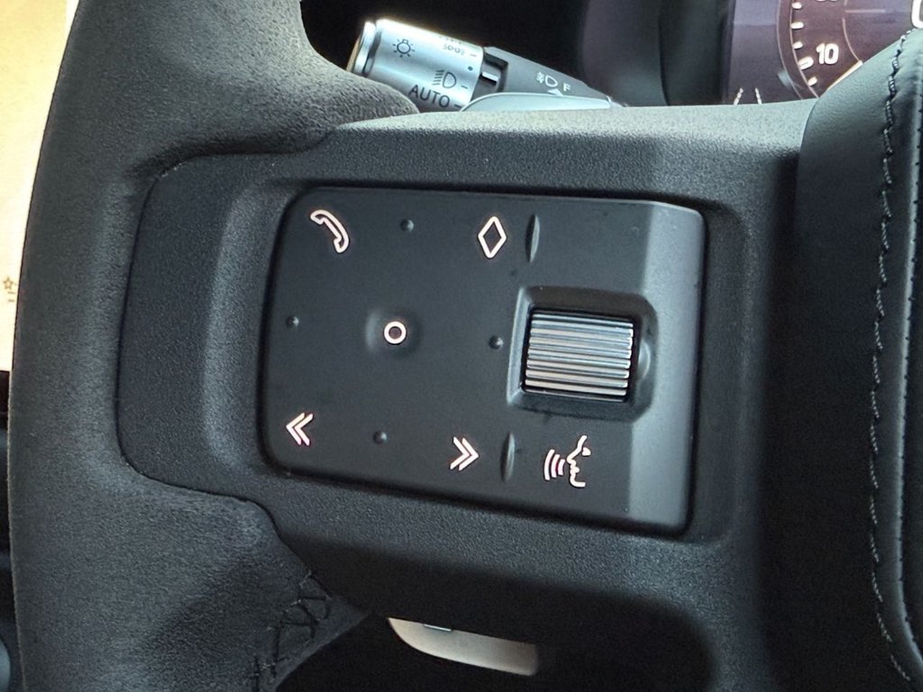 Used Land Rover Defender 2021 for sale - 78016835: Photo 39