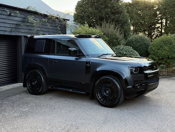 Used Land Rover Defender 2021 for sale - 78016835: Photo