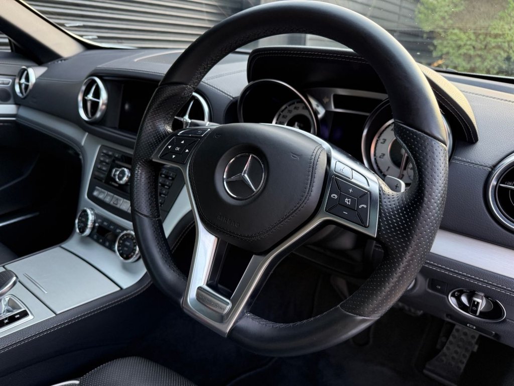 Used Mercedes-Benz SL 2014 for sale - 78172423: Photo 24