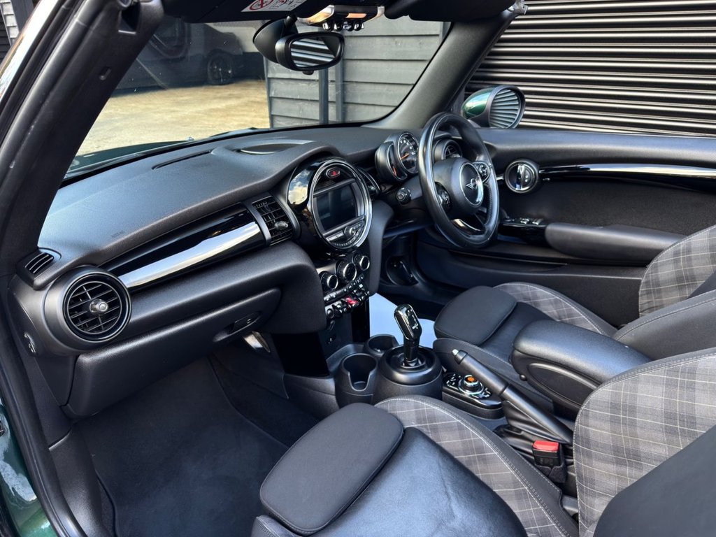 Used MINI Convertible 2018 for sale - 78016790: Photo 17