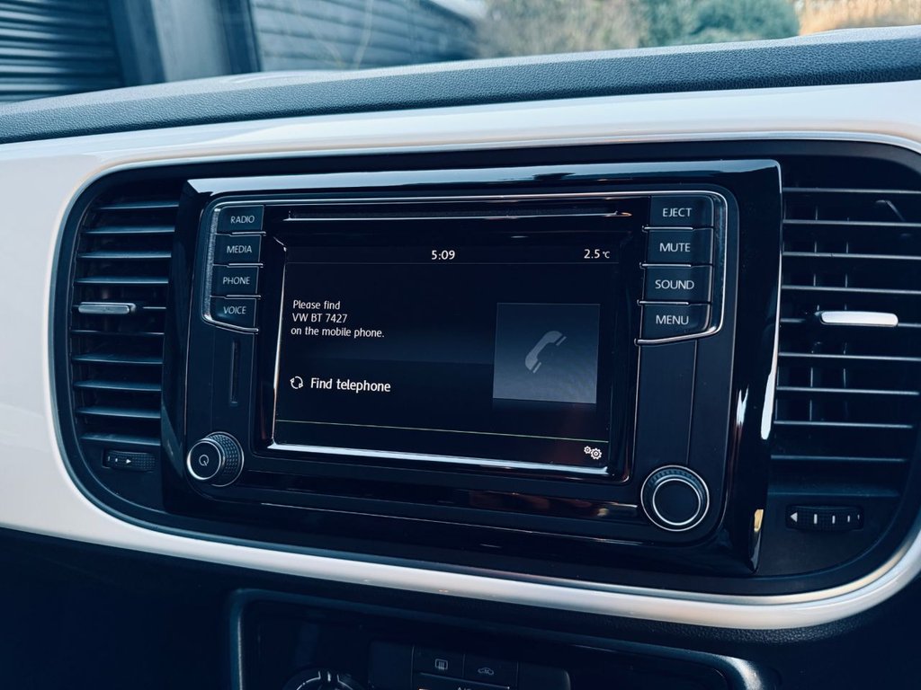 Used Volkswagen Beetle 2017 for sale - 78016749: Photo 19