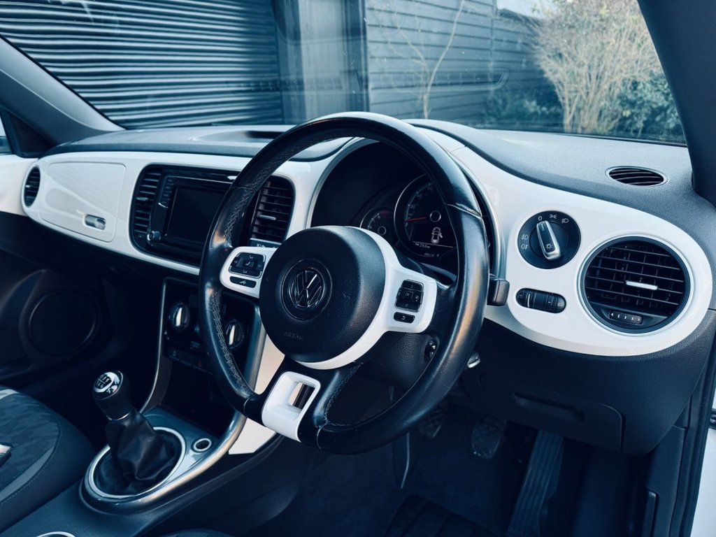 Used Volkswagen Beetle 2017 for sale - 78016749: Photo 23