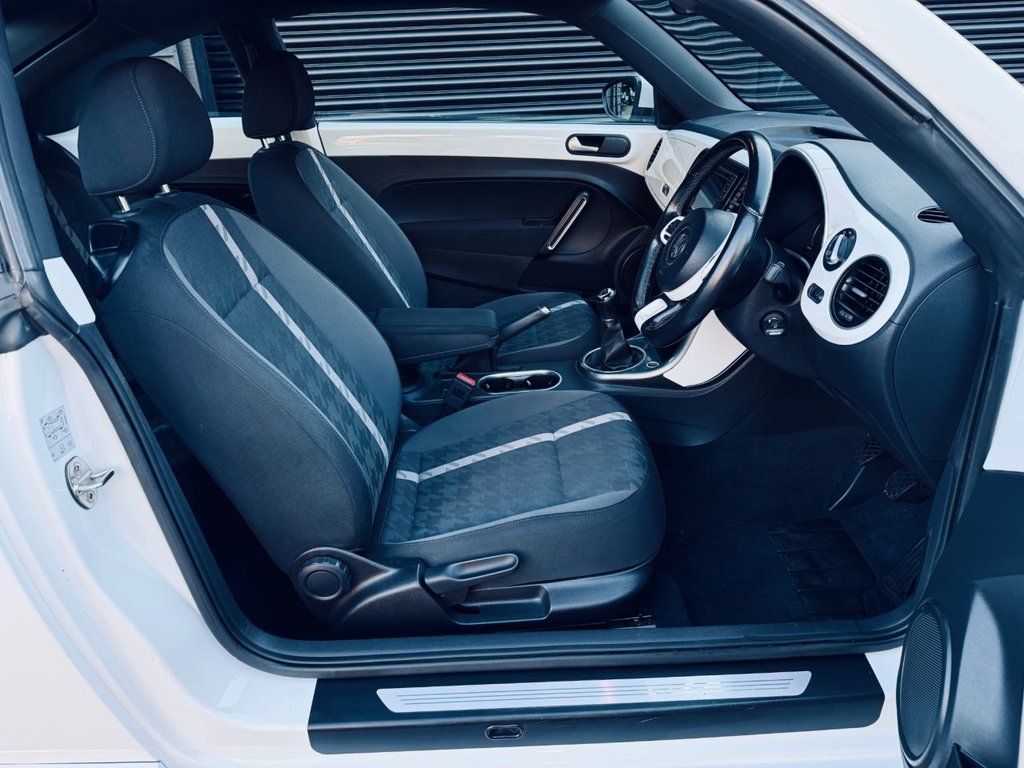 Used Volkswagen Beetle 2017 for sale - 78016749: Photo 24