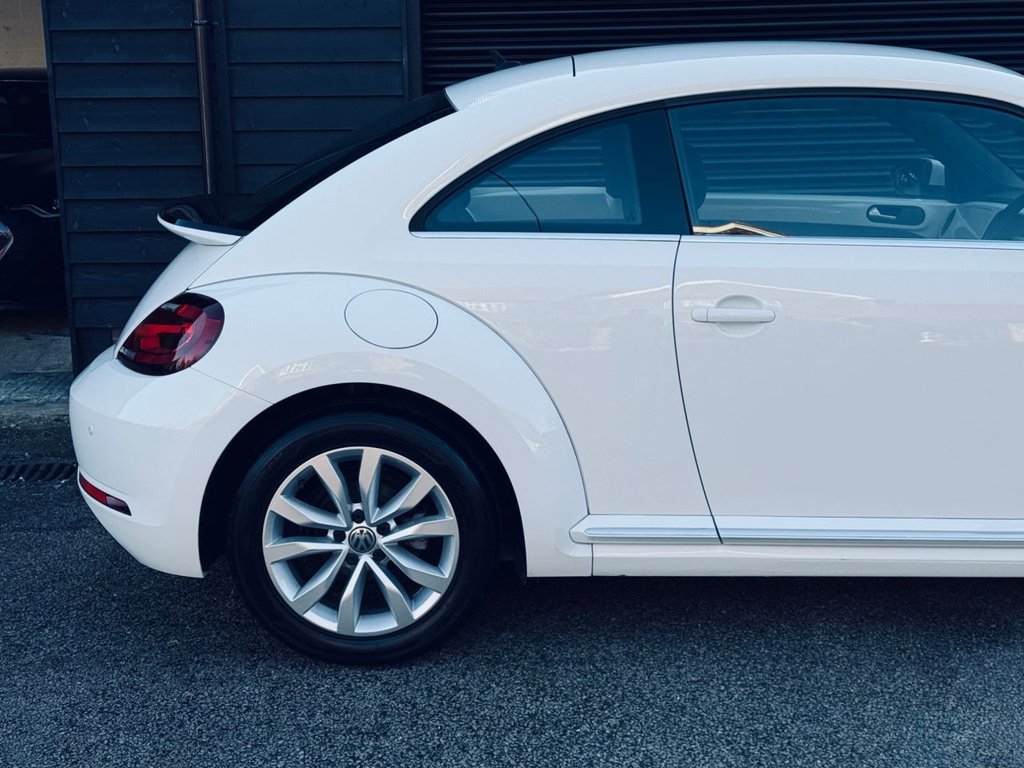 Used Volkswagen Beetle 2017 for sale - 78016749: Photo 29
