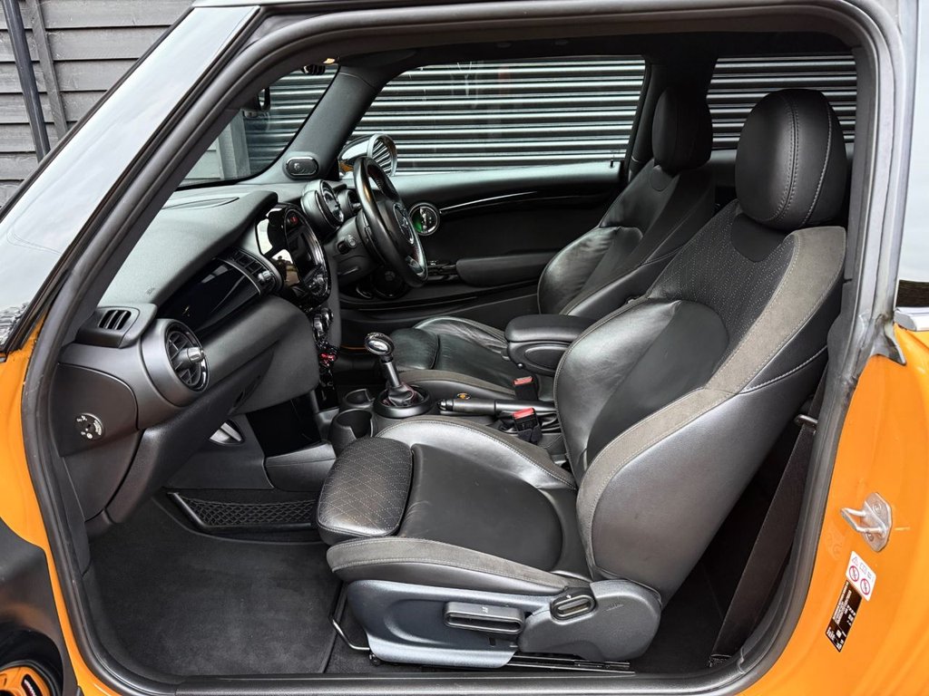 Used MINI Hatch 2018 for sale - 78016838: Photo 19